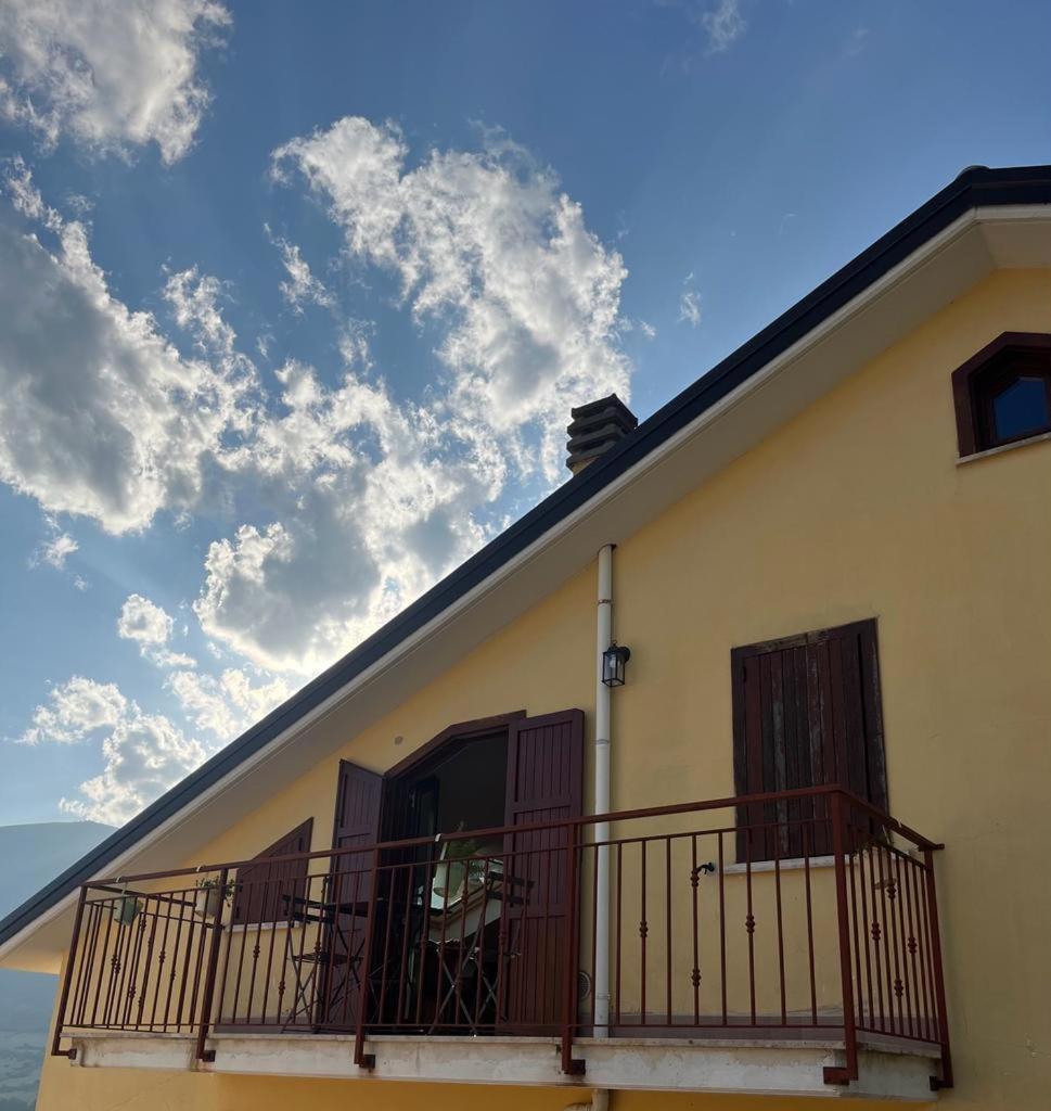Appartamento Il Nido Castel Di Sangro Esterno foto