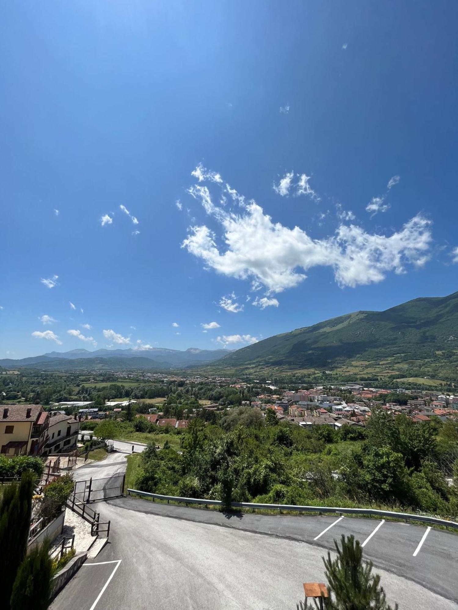 Appartamento Il Nido Castel Di Sangro Esterno foto