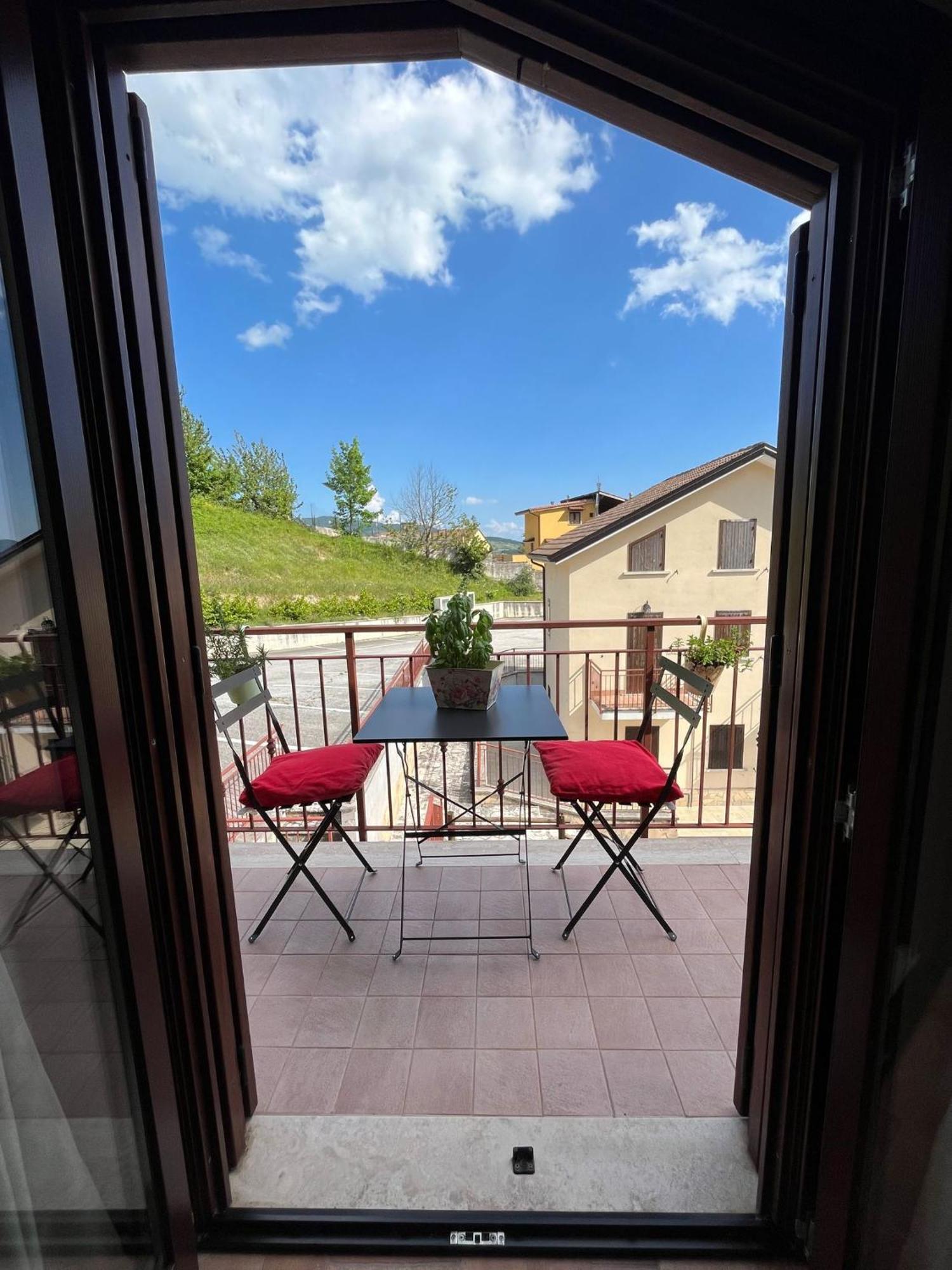 Appartamento Il Nido Castel Di Sangro Esterno foto